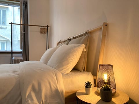 Bed, Bedroom