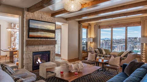 View (from property/room), Living room, Seating area, fireplace