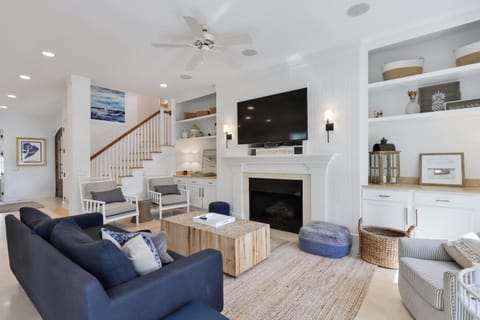 7 BR 8 BA Private Pool 7K 4Q 2Dbl 1T Sleep 24 Bikes & Beach Gear included House in Hilton Head Island