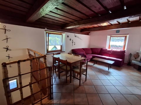 Rustico Rosso di Ribia House in Canton of Ticino