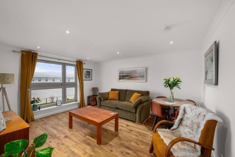 Marine parade apartment with river view Apartment in Dundee