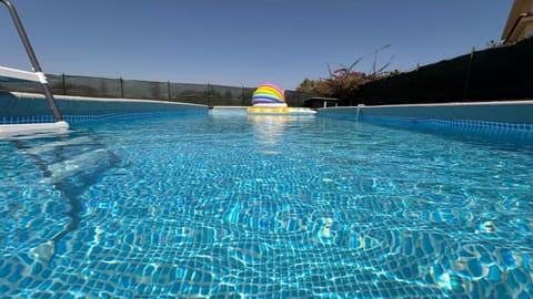 Day, Pool view, Swimming pool, sunbed