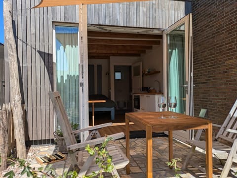 Facade/entrance, Garden, Balcony/Terrace, Balcony/Terrace