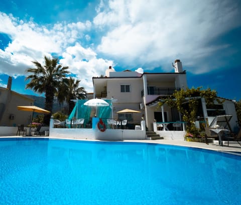 Property building, Pool view, sunbed