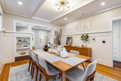 Perch - Hilltop Gem House in Queen Anne