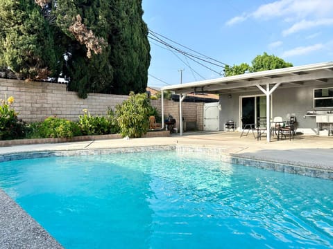 Property building, Patio, Pool view