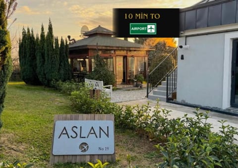 Property building, Restaurant/places to eat, Swimming pool, Breakfast
