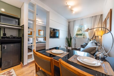 Kitchen or kitchenette, Living room, Dining area, minibar