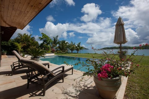 Property building, Garden view, Pool view, Sea view, Swimming pool