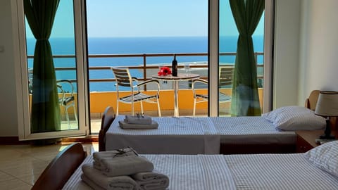 Bed, Balcony/Terrace, Seating area