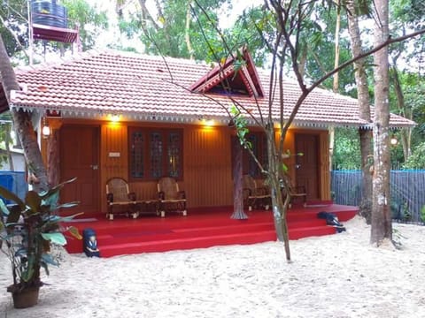 Property building, Day