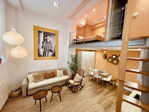 Communal lounge/ TV room, Living room