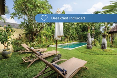 Property building, Natural landscape, Pool view, Swimming pool, sunbed