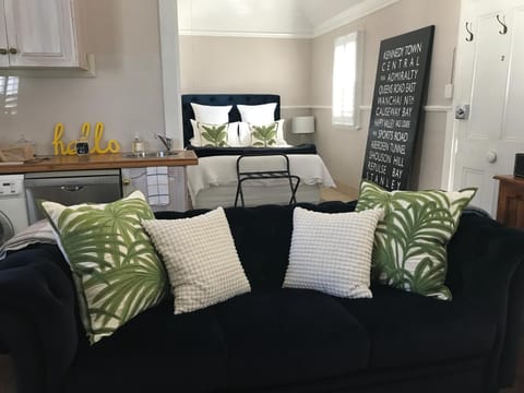 Photo of the whole room, Seating area