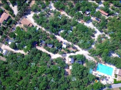 Camping maeva Escapades Le Domaine des Chênes Blancs Campground/ 
RV Resort in Provence-Alpes-Côte d'Azur