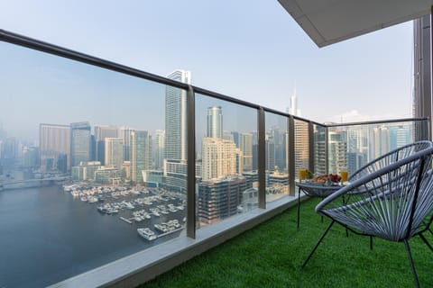 Patio, Day, View (from property/room), Balcony/Terrace, Seating area, City view, Landmark view
