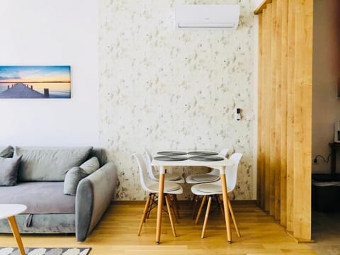 Living room, Dining area, air conditioner