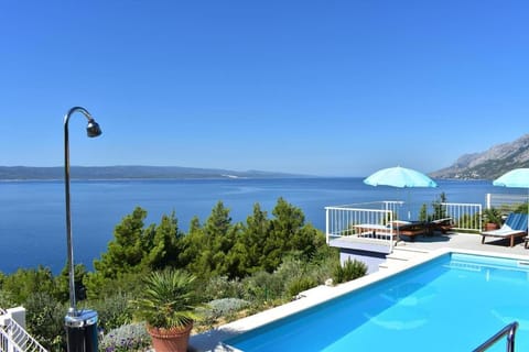 Vineyard oaza-Deluxe Apartments with Swimming pool Apartment in Brela