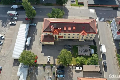 Keskusta sviitti parvekkeella ja pyykinpesukoneella Vanha Postitalo Apartment in Finland