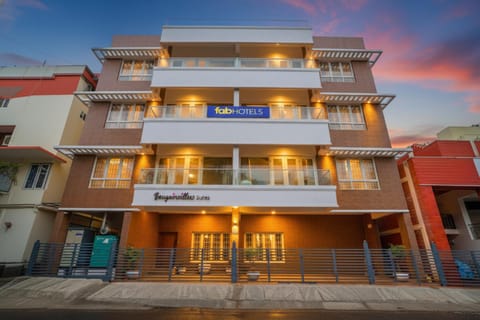Property building, Facade/entrance