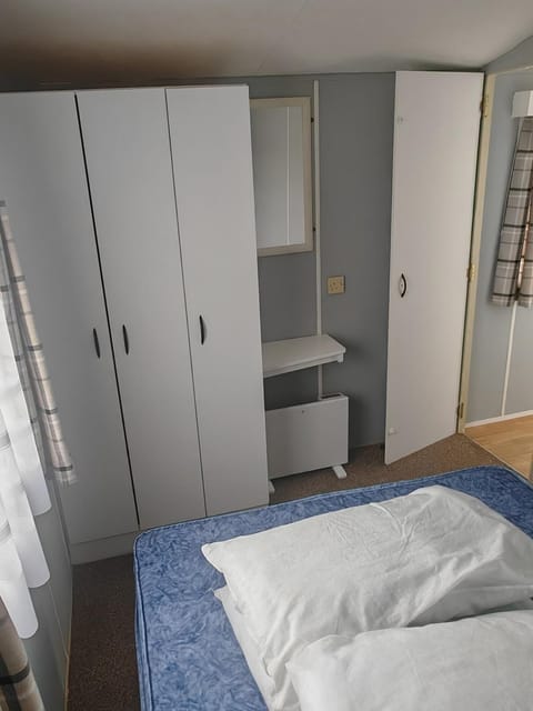 237 Sealands, 8 Birth caravan Campground/ 
RV Resort in Ingoldmells