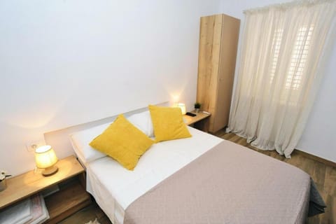 Rooms Patricija 2 Bed and Breakfast in Zadar