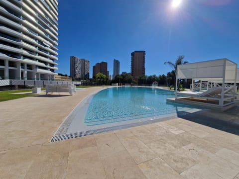 Swimming pool, sunbed