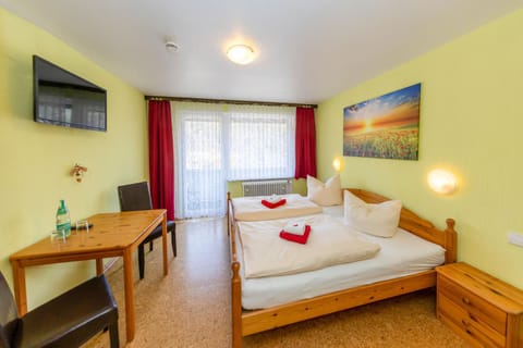 Property building, Photo of the whole room, Bedroom