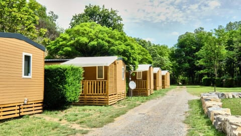 Camping maeva Escapades Ludo Parc Campground/ 
RV Resort in Provence-Alpes-Côte d'Azur