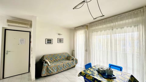 SE082 - Senigallia, delizioso bilocale fronte mare Apartment in Senigallia