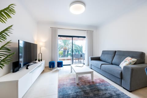 TV and multimedia, Seating area