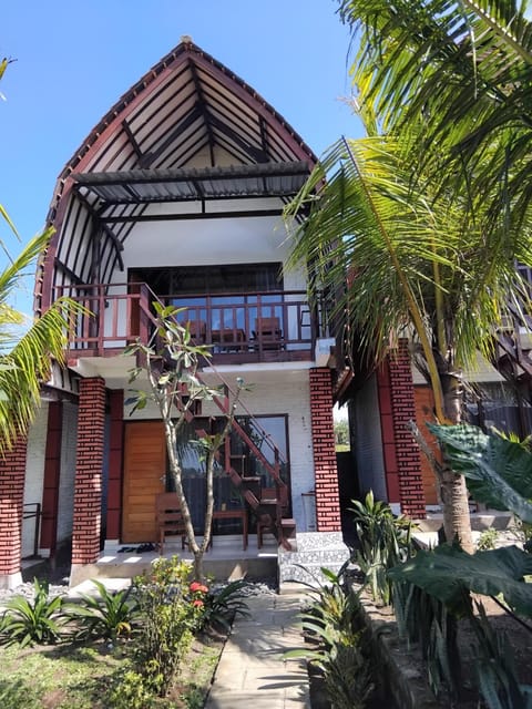 Property building, Day, Garden, Garden view