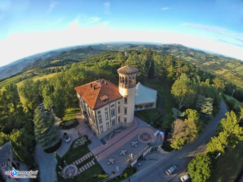 Property building, Bird's eye view