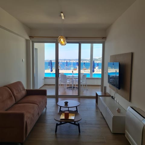 TV and multimedia, Living room, Seating area, Sea view
