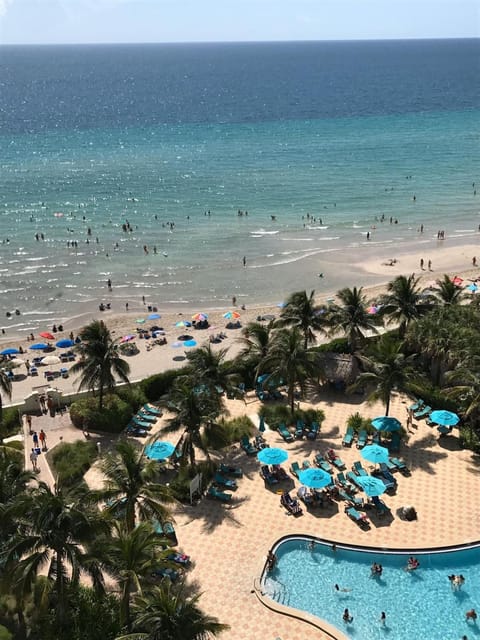 Beach, Swimming pool