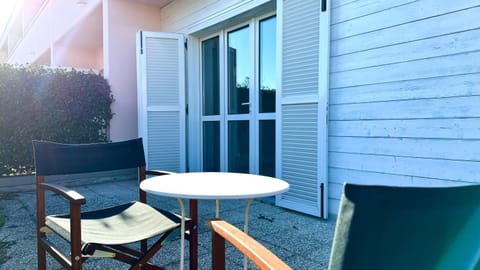 Palme 6 - Marcelli, bilocale con doppio giardino, Residence Le Palme Apartment in Marcelli