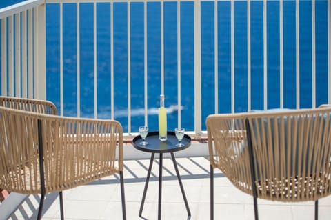 Patio, Day, View (from property/room), Balcony/Terrace, Dining area