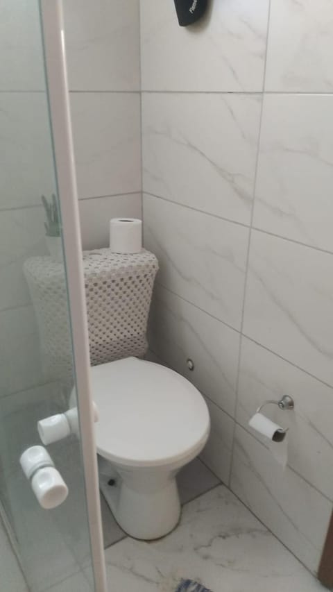 Suíte para casal. Bed and Breakfast in Vila Canaa