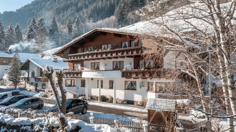 Property building, Parking