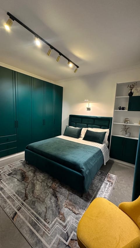 Bed, Living room, Photo of the whole room, Seating area, Bedroom, wardrobe