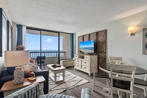 Nicely Renovated 1 Bedroom Condo-With Spectacular Views! Pinnacle 755 House in Myrtle Beach