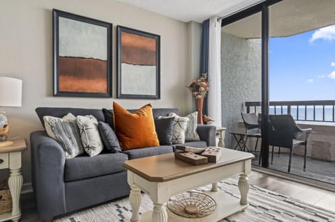 Nicely Renovated 1 Bedroom Condo-With Spectacular Views! Pinnacle 755 House in Myrtle Beach