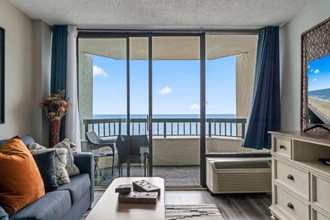 Nicely Renovated 1 Bedroom Condo-With Spectacular Views! Pinnacle 755 House in Myrtle Beach