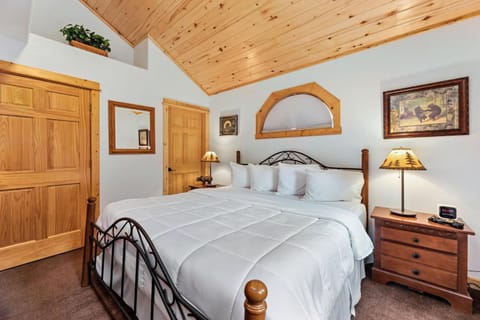 Bugle Pointe A10 by Estes Park Condos Apartment in Estes Park