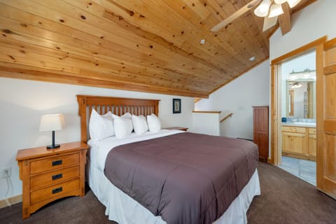 Bugle Pointe B07 by Estes Park Condos Apartment in Estes Park