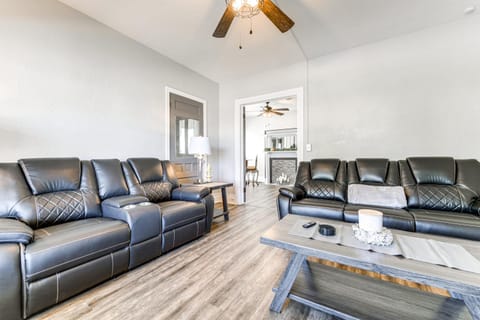 New York Vacation Rental about 1 Mi to Niagara Falls! House in Niagara Falls