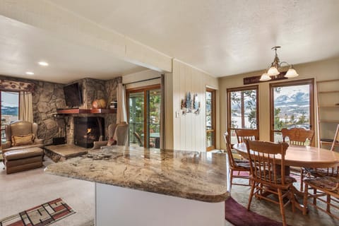 Lake Cliffe E201 by Great Western Lodging Apartment in Dillon