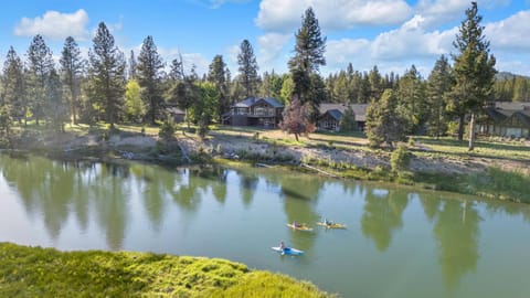 Pony Express 7 House in Three Rivers