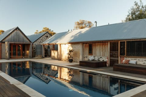 Property building, Day, Balcony/Terrace, Spa and wellness centre/facilities, Pool view, Swimming pool, Swimming pool, Sports