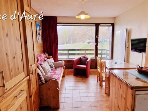 Appartement charmant 46m² pour 6 pers, proche pistes et commerces, balcon exposé Est - FR-1-755-13 Apartment in La Plagne-Tarentaise